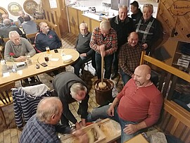 Banner Altherkömmliches Kraueinhobeln Rentnerstammtisch Tabertshausen