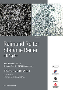 Banner Ausstellung von Raimund Reiter und Stefanie Reiter mit Papier