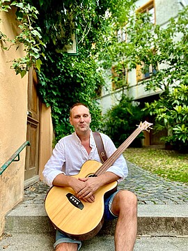 Banner Tom Brückner - Bayerischer Musikkabarettist