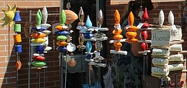 Banner Stelen als Kugel und Spitzen verschönern jeden Garten!