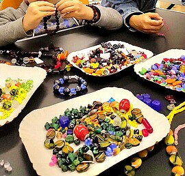 Banner PERLENFÄDELN im GLASBAU