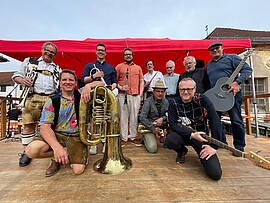 Banner Ein Sommernachts-Biergarten-Blues mit der HBBB