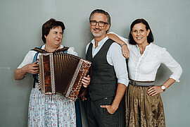 Banner Konzert - Couplets und selbstgemachte Lieder - "Zwoa & Oans" - Irgendwie geht's immer!