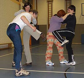 Banner Selbstverteidigungskurs für Frauen ab 12 Jahren