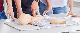 Banner Erste Hilfe Kindernotfälle / Bildungs- und Betreuungseinrichtungen
